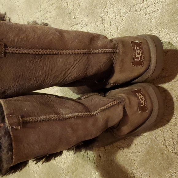 Brown Suede Mid Calf Boots Kids Size 2. - Picture 3 of 8